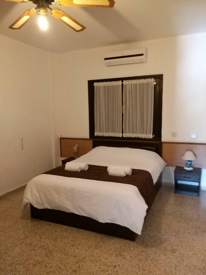 Balci Plaza Hotel And Balci Plaza Guest Bungalows Karpaz Peninsula Selenias 외부 사진