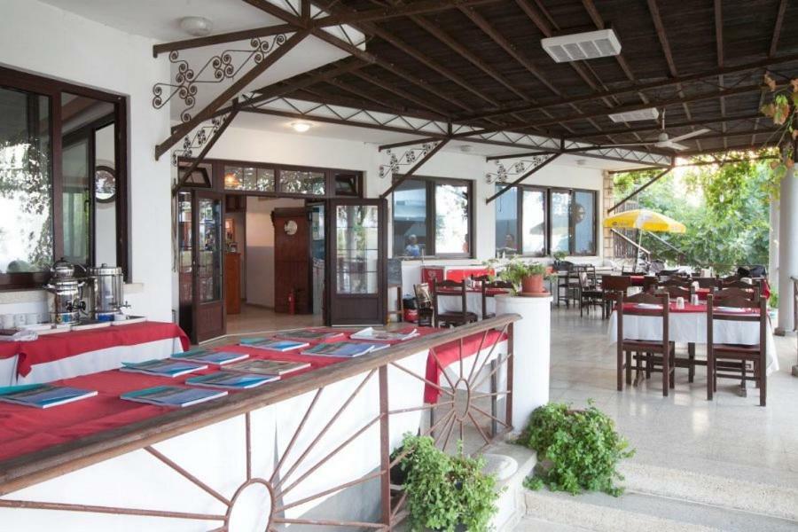 Balci Plaza Hotel And Balci Plaza Guest Bungalows Karpaz Peninsula Selenias 외부 사진